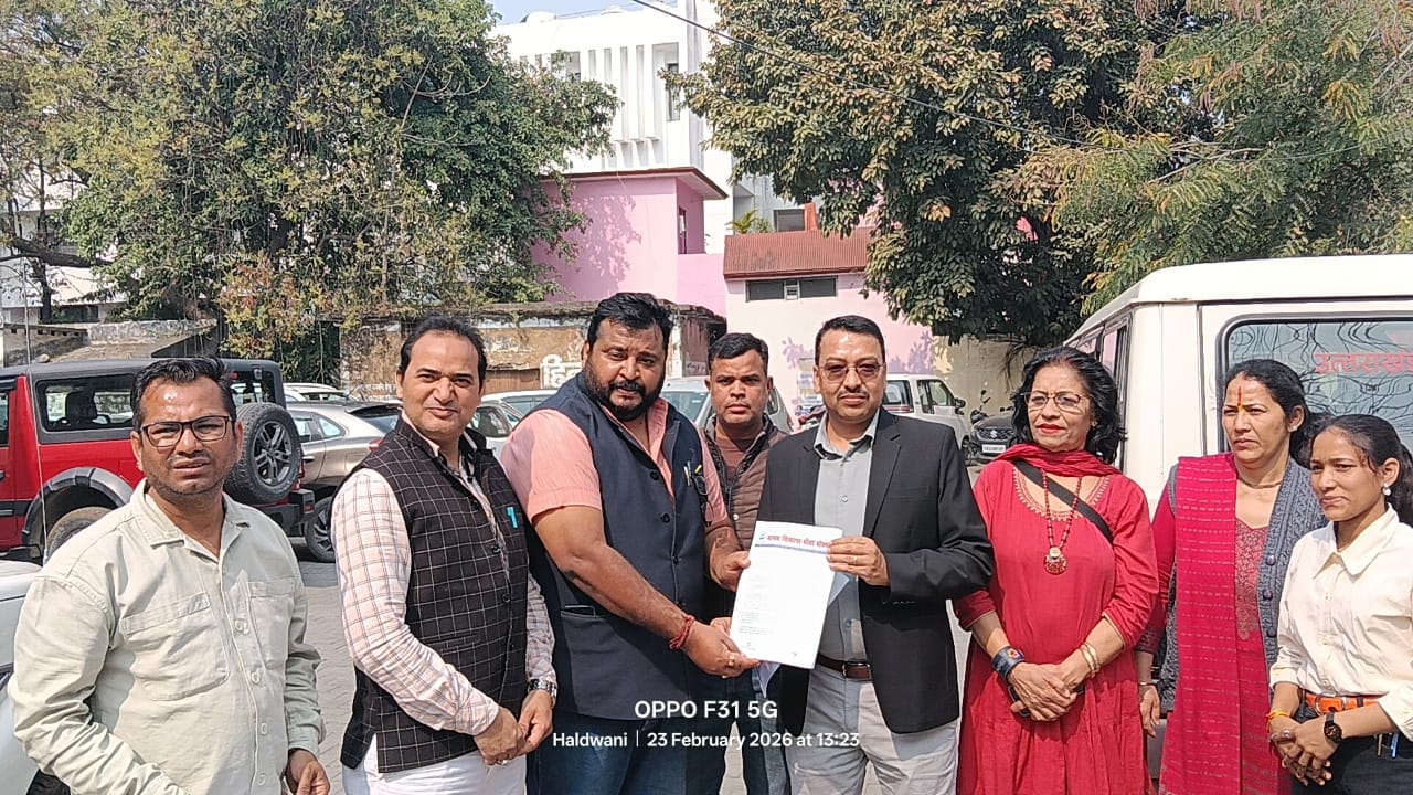 हल्द्वानी के ‘शरदोत्सव मेला’ को राज्य मेला कैलेंडर में शामिल करने की मांग, मुख्यमंत्री पुष्कर सिंह धामी को सौंपा ज्ञापन